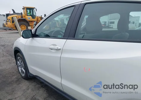 2022 Honda Hr-V 2Wd Lx z USA, uszkodzony, nr VIN 3CZRU5H38NM745083